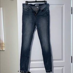 Good American Good Legs jeans